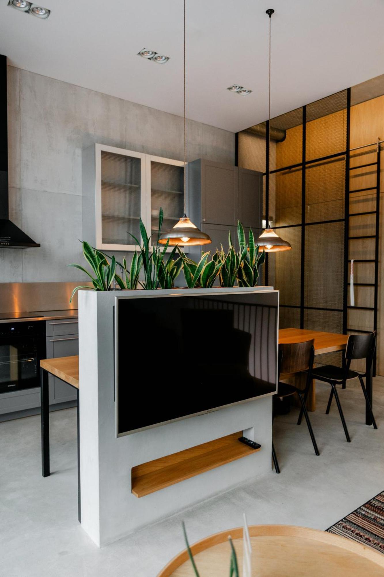 Modern And Spacious Loft Type Apartment 8 With Free Private Parking By "Owl Jazz Apartments" 카우나스 외부 사진