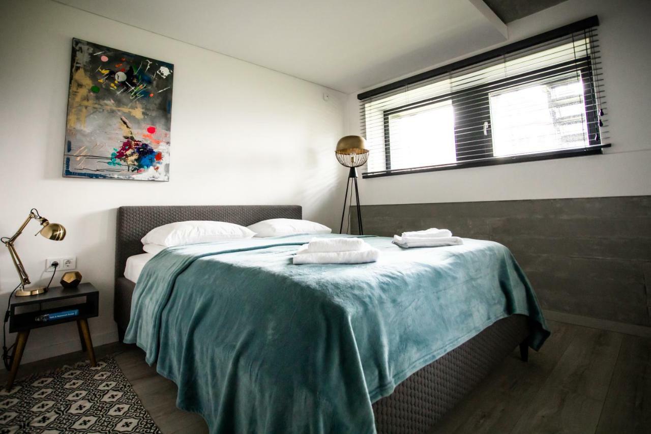 Modern And Spacious Loft Type Apartment 8 With Free Private Parking By "Owl Jazz Apartments" 카우나스 외부 사진
